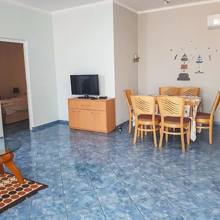 Apartamento четири сезона