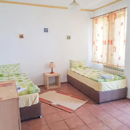 четири сезона Apartamento Sinemoretz