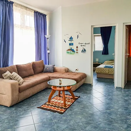 Apartamento четири сезона